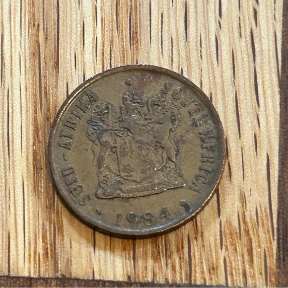 Unique Various Coin Bundle of 4 qty of coins - Nice Little group for a collector - Picture 6 of 14